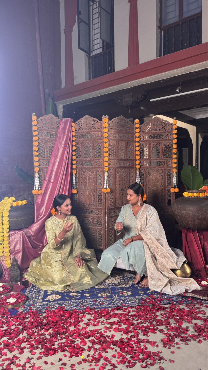 Nandini & Anjali Gaikwad performing live